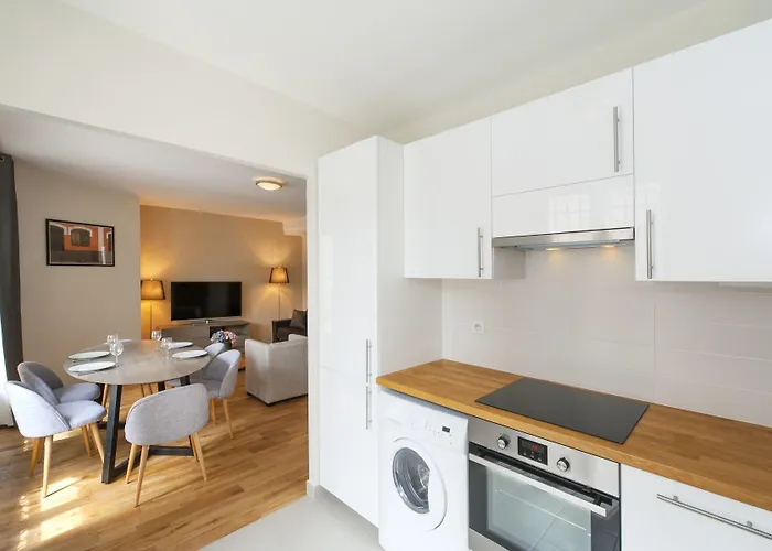 Yuna Blanche - Serviced Apartman *