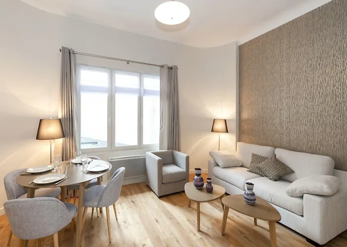 Yuna Blanche - Serviced Apartman Párizs