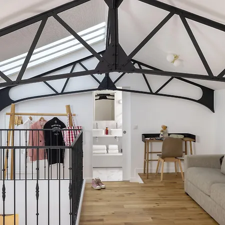 Appartement Yuna Blanche - Serviced Parijs