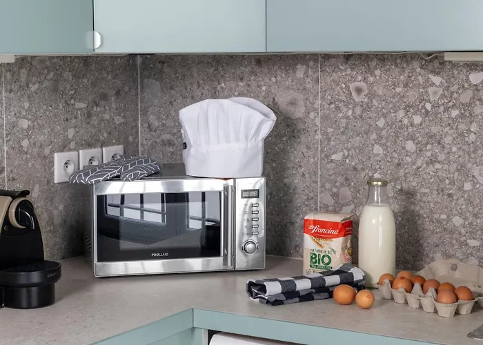 Yuna Blanche - Serviced *