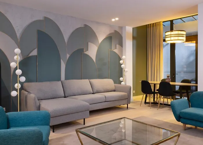 Yuna Blanche - Serviced