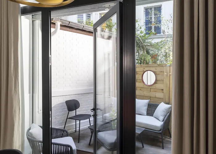 Yuna Blanche - Serviced