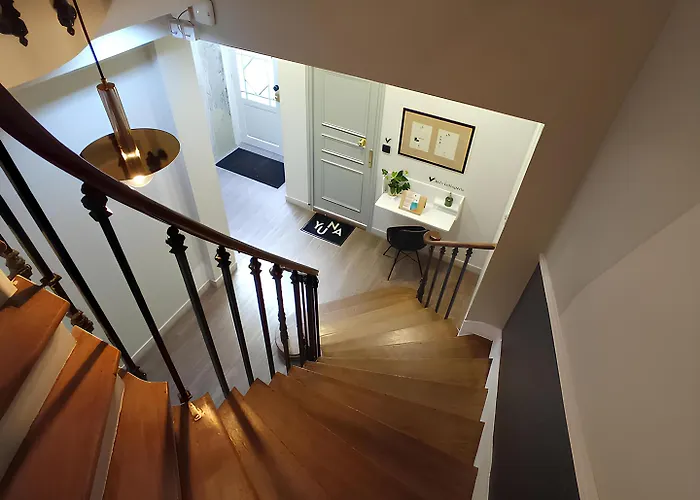 Yuna Blanche - Serviced * פריז