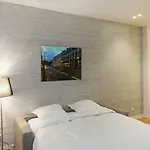 Apartamento Yuna Blanche - Serviced Paris