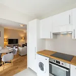 Yuna Blanche - Serviced Apartamento *