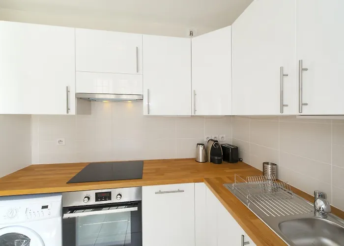 Yuna Blanche - Serviced Apartment